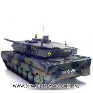 Tamiya Leopard 2A6 R/C Tank Kit 1/16