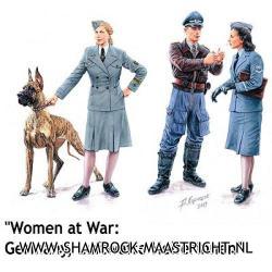 Master Box LTD German Women at War