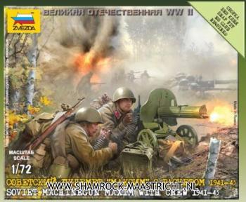 Zvezda Soviet Machinegun Maxim with Crew 1941-1943