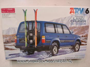 Fujimi Toyota Landcruiser ski version
