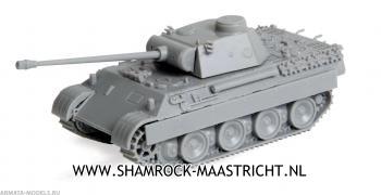 Zvezda German Medium Tank Pz. V Ausf. A Panther 1/100