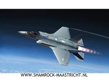 Italeri F-35 A Lightning II Lockheed Martin CTOL Version 1/32 (Dutch Decals)