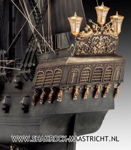 Revell Black Pearl Pirates of the Caribean 1/72 Limited Edition