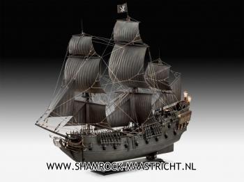 Revell Black Pearl Pirates of the Caribean 1/72 Limited Edition