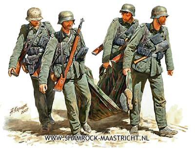 Master Box LTD German Infantry Stalingrad summer 1942 Casualty Evacuation